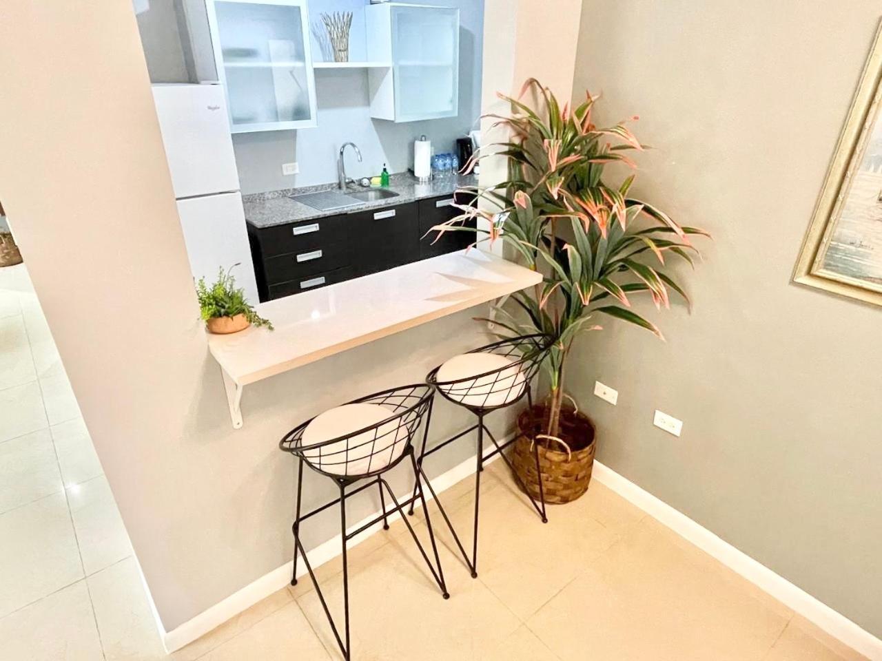 Modern 3 Bedroom Condo In Private Community #8 Petit Valley 외부 사진